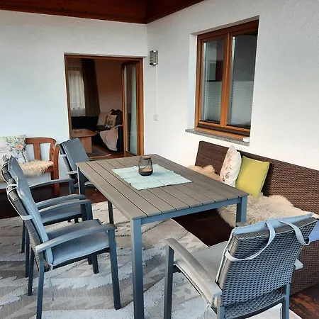 Neurauter Apartment *